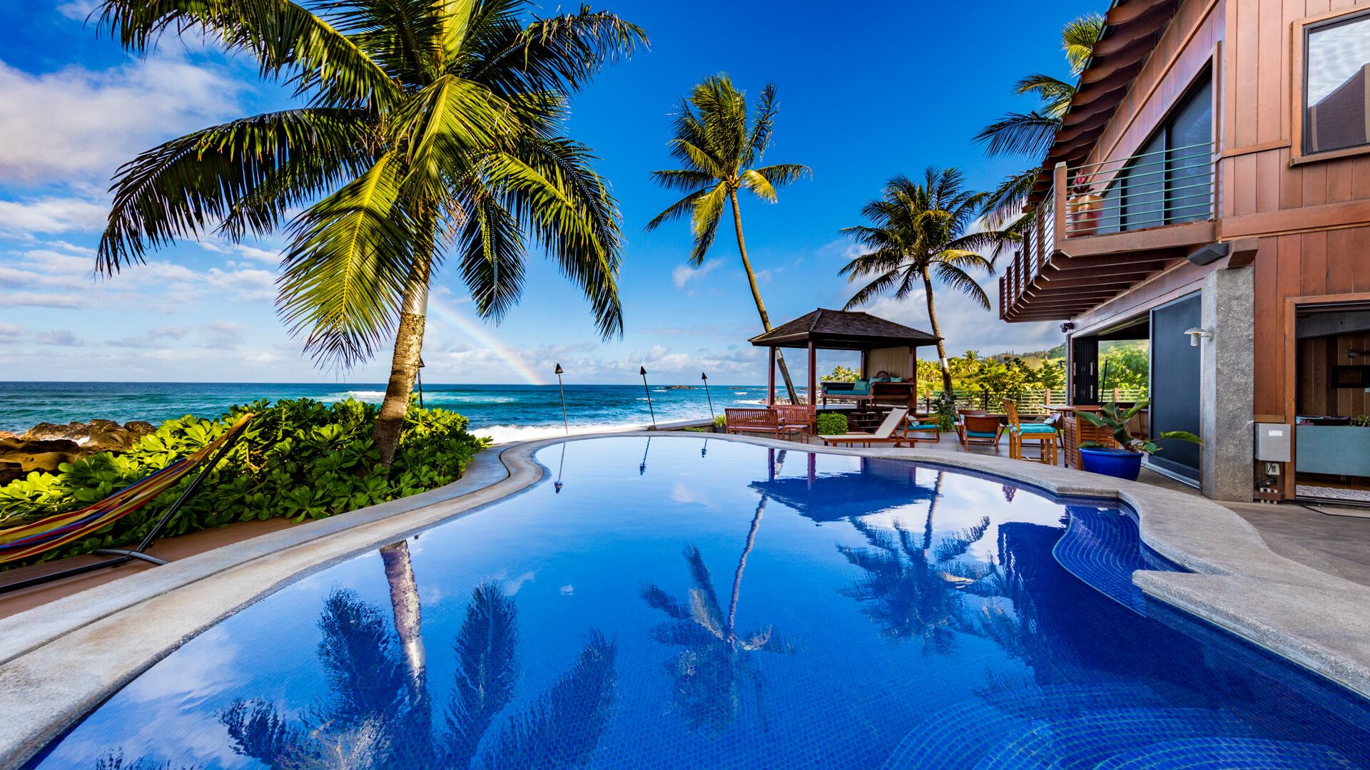 Homepage-slider-Samurai-House-pool